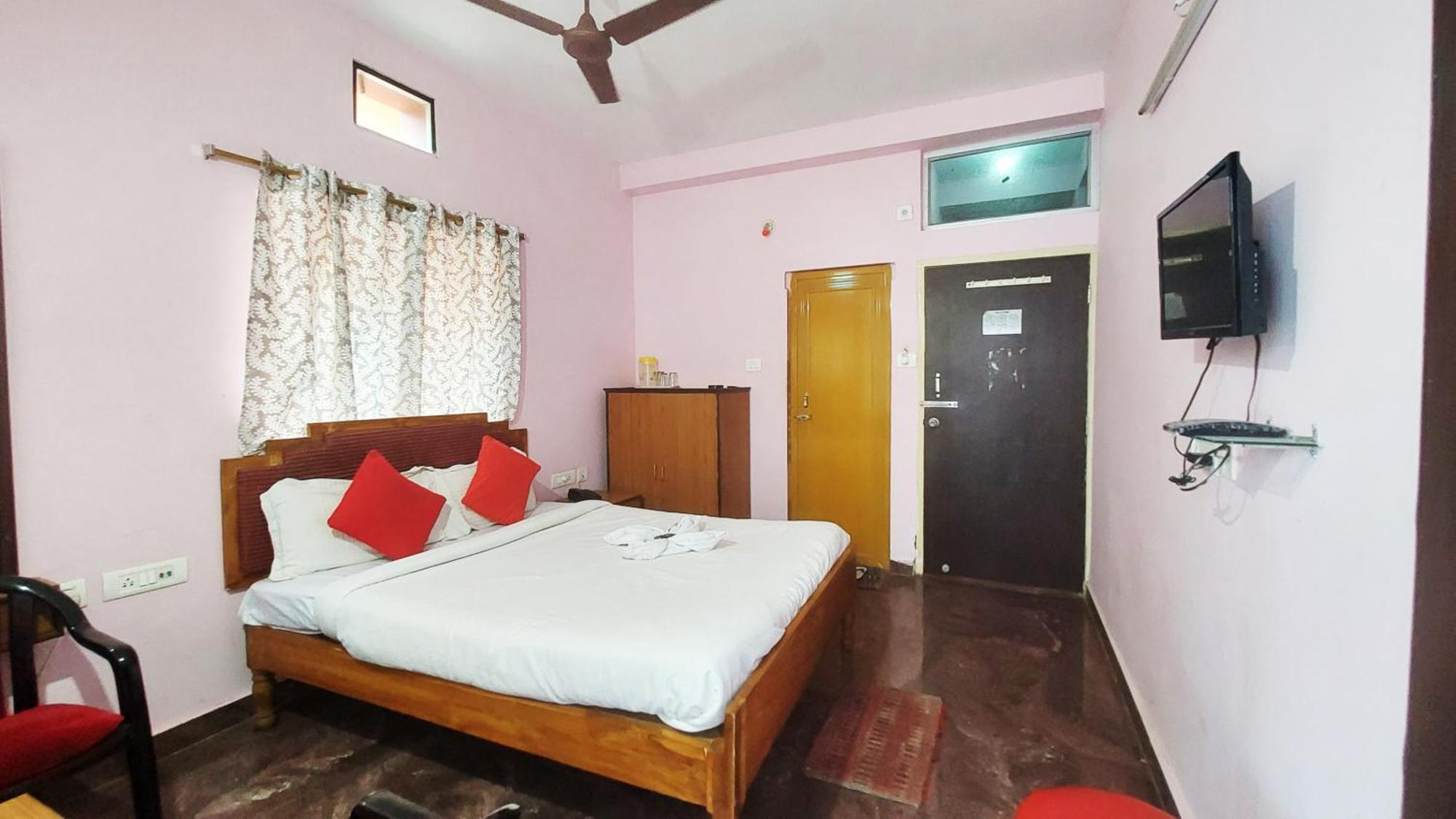 Planet 9 Near Sea Beach Best Choice Of Travellers By Morservices 3* Puri